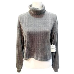Altar’d State Gray Oversized Cropped Turtleneck Sweater XS NWT NEW!